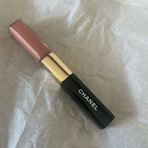 Lipstick gloss